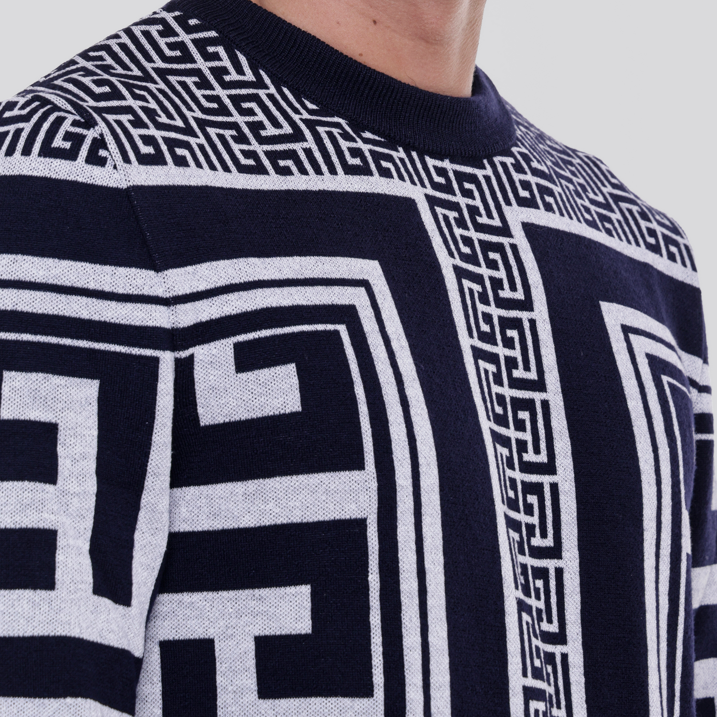 Buzo Negro Balmain Maxi Monigram