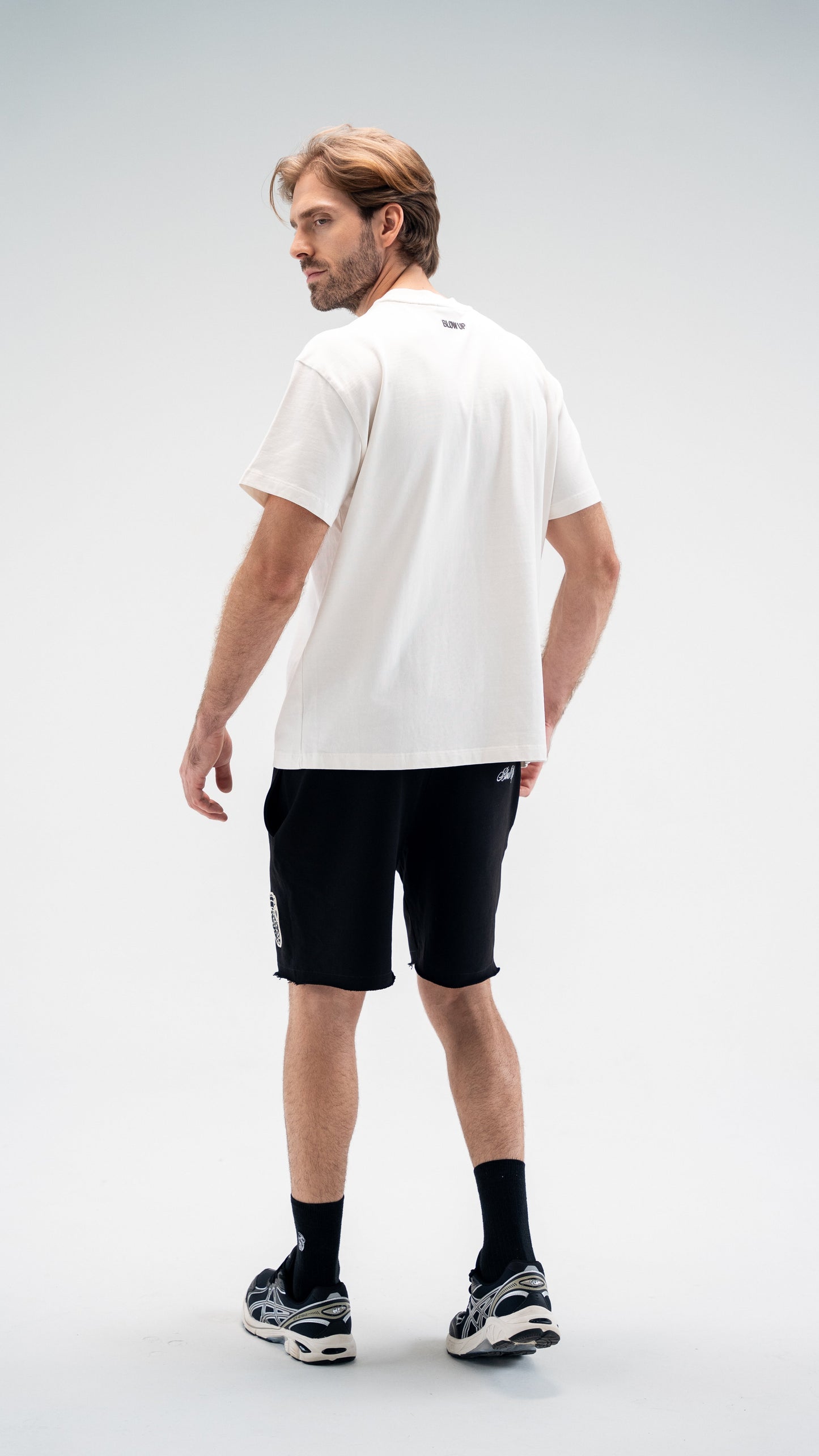 BURST REGULAR FIT BLACK SWEAT SHORTS
