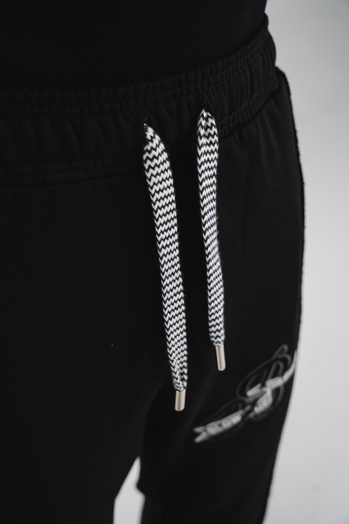 TIDE BLACK PANTS