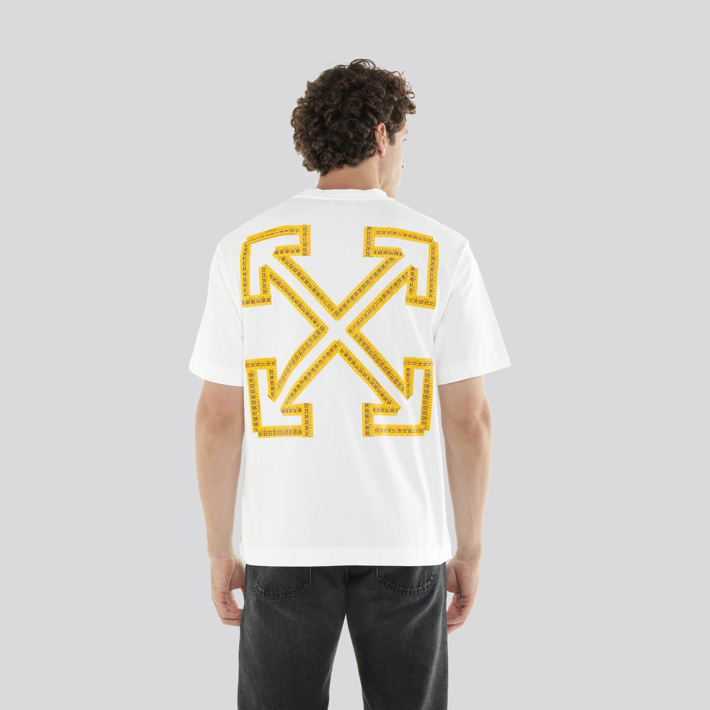 Camiseta Blanca Off-White Tape Arrow Skate