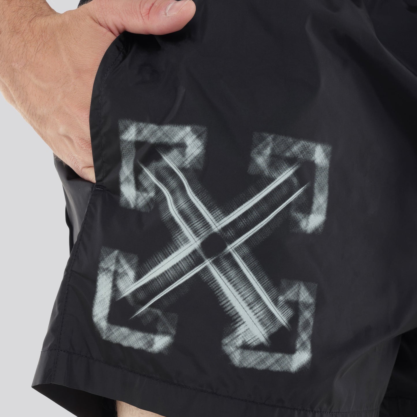 Pantaloneta Negra Off-White Vibe Arrow
